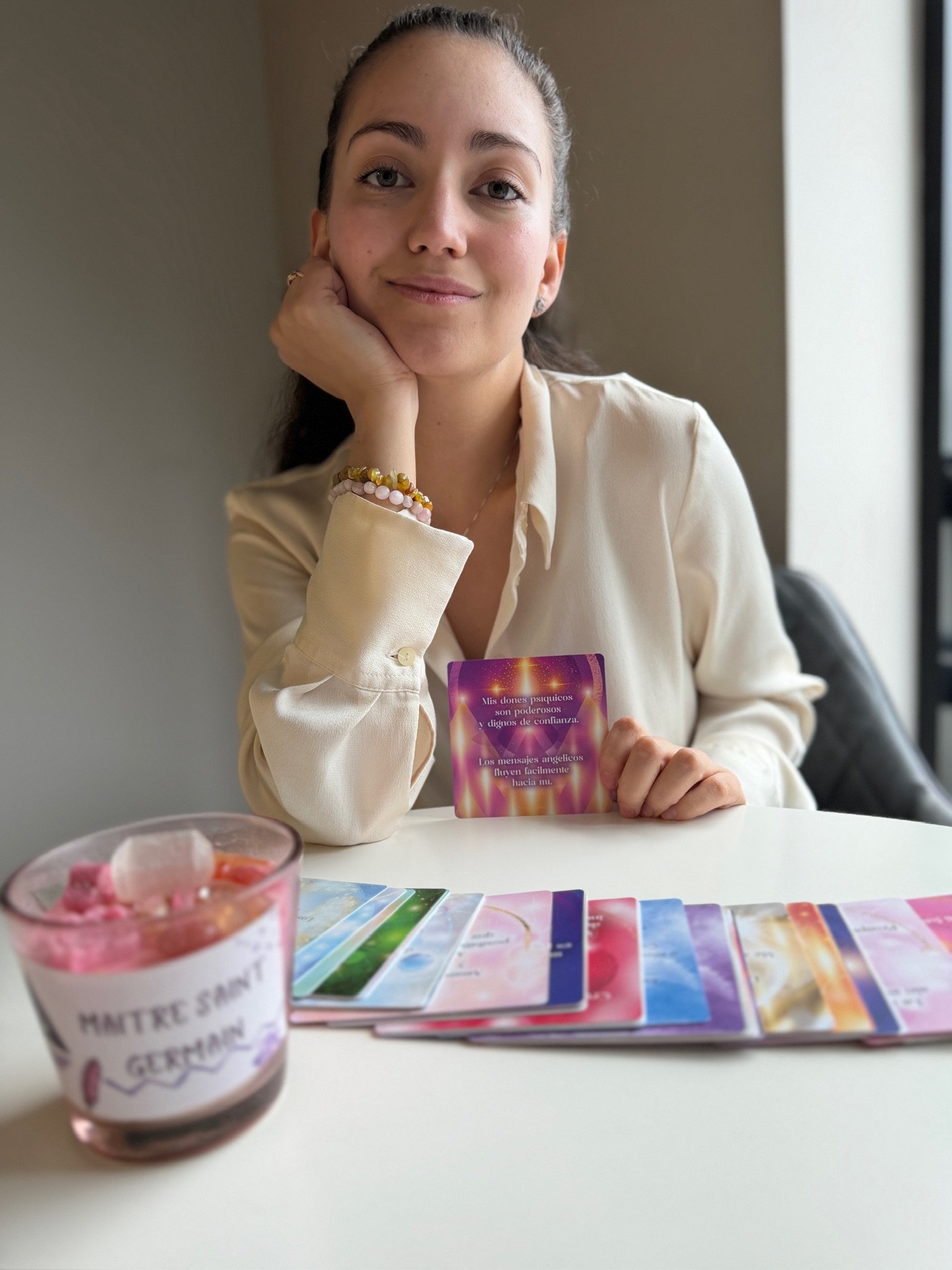 Carta angelical con vela Maitre Saint Germain